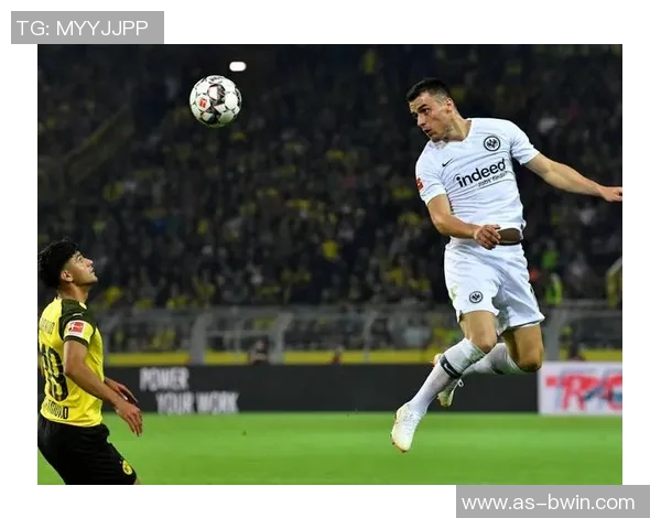 米兰向安德烈科斯蒂奇报价450万欧但遭对方1200万要价阻碍